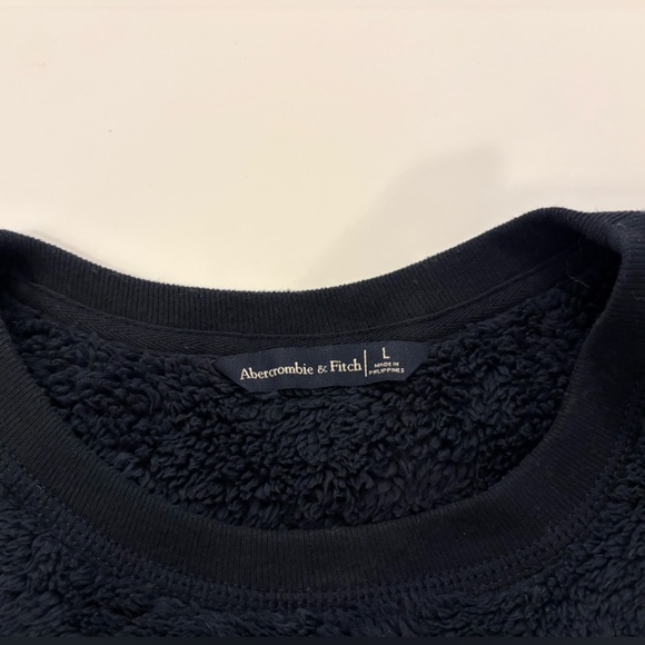 ABERCROMBIE & FITCH - Sherpa Sweatshirt - Picture 3 of 4
